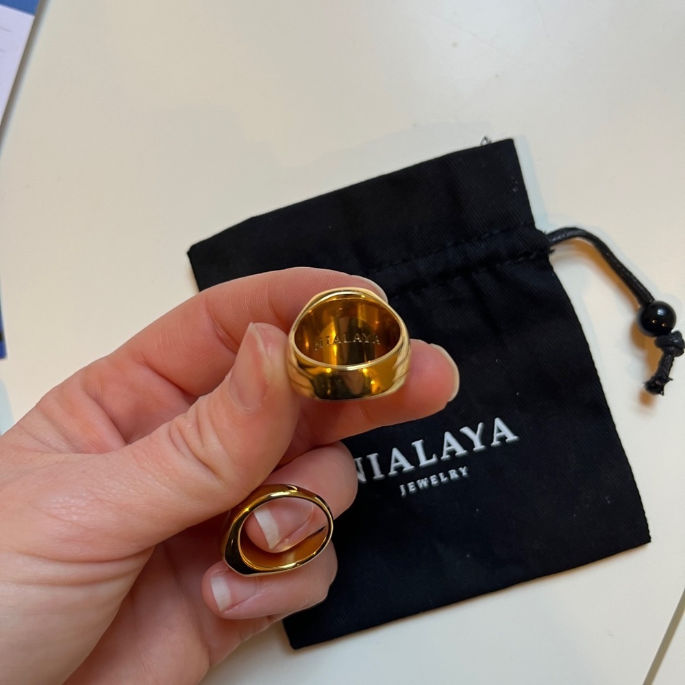 Gold Signet Ring - Black Onyx Accent - Picture 5 of 5